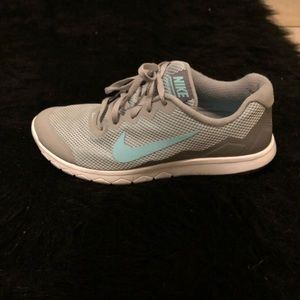 Nike Flex Experience Shoes
